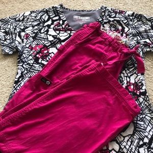 Greys Anatomy Rose Scrub top and Koi Scrub Pants